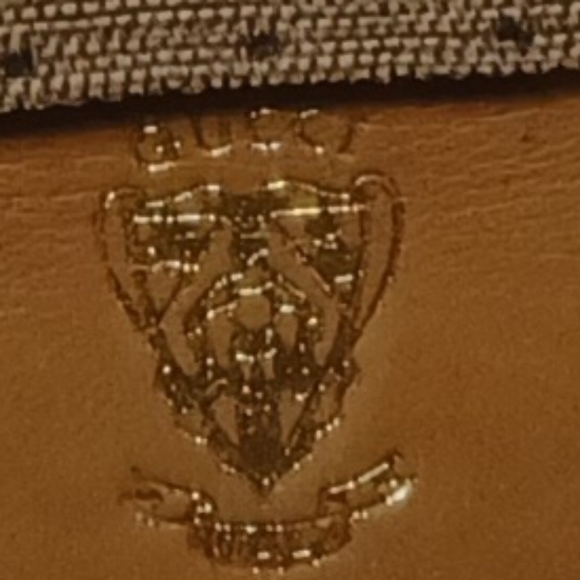 Gucci monogram clutch EUC - Picture 8 of 14
